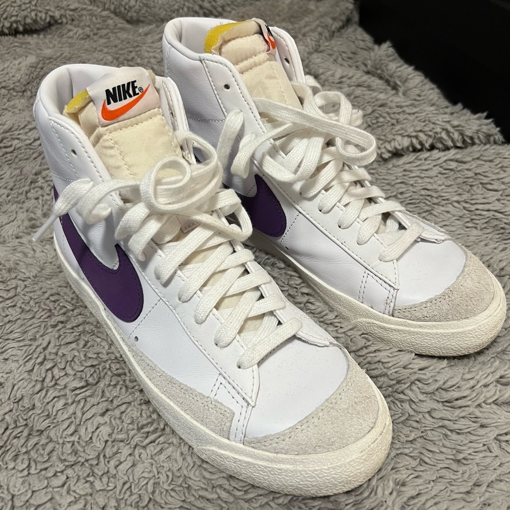 Nike Women’s Blazer Mid ‘77 Purple